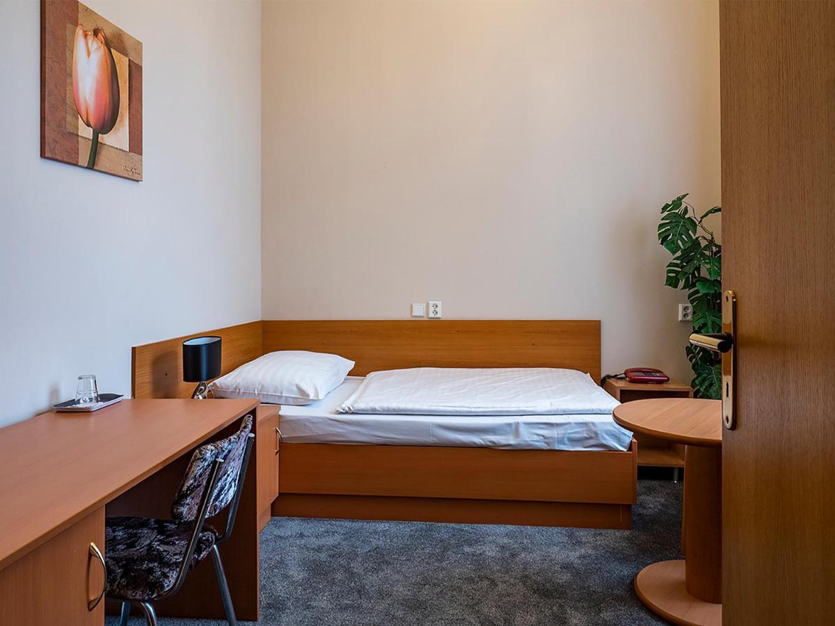 Hotel Olympia Česká Lípa Zewnętrze zdjęcie