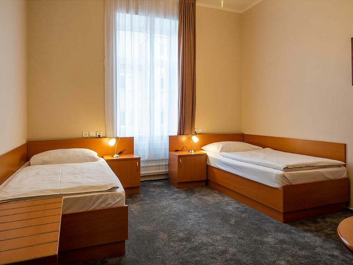 Hotel Olympia Česká Lípa Zewnętrze zdjęcie