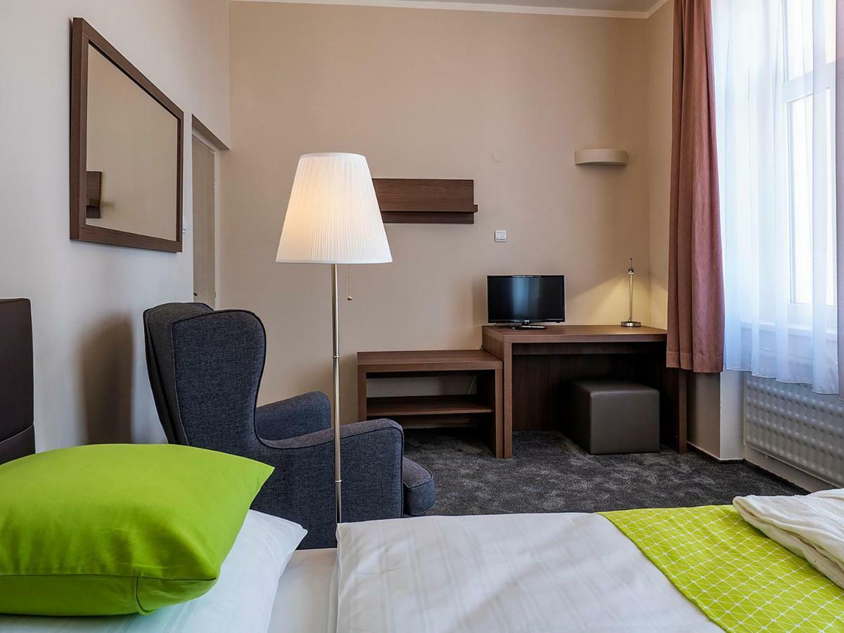 Hotel Olympia Česká Lípa Zewnętrze zdjęcie