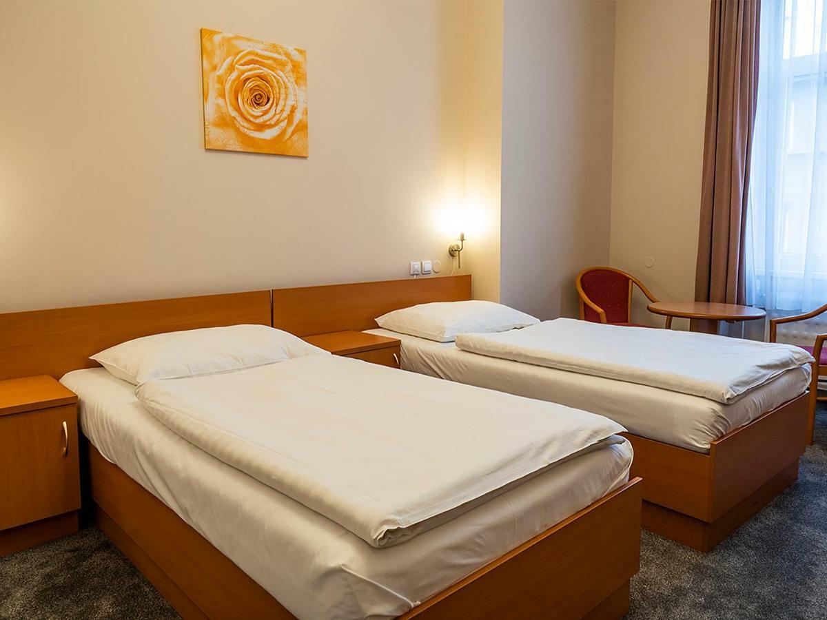 Hotel Olympia Česká Lípa Zewnętrze zdjęcie